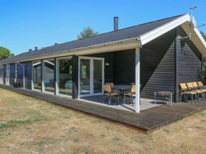 8 person holiday home in lb k in Ålbæk